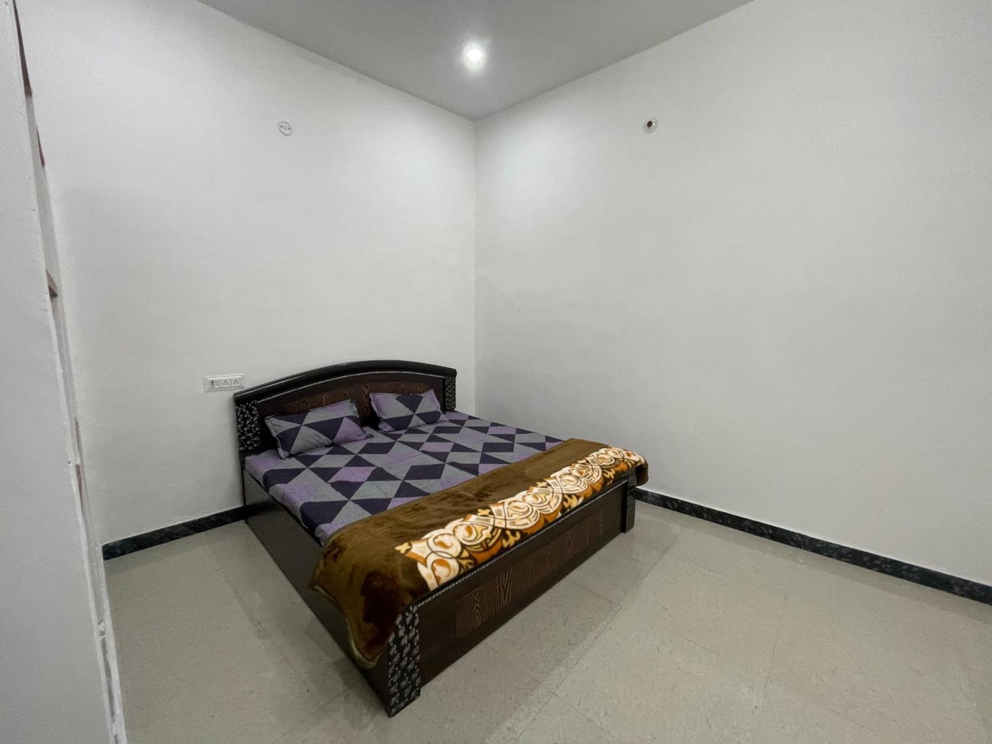 Rukmani Villas Group Of Rukmani Home Stay マトゥラー エクステリア 写真